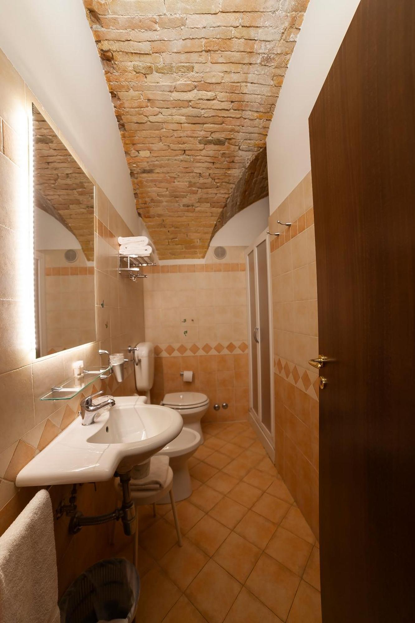 Hotel Pax Ассізі Екстер'єр фото