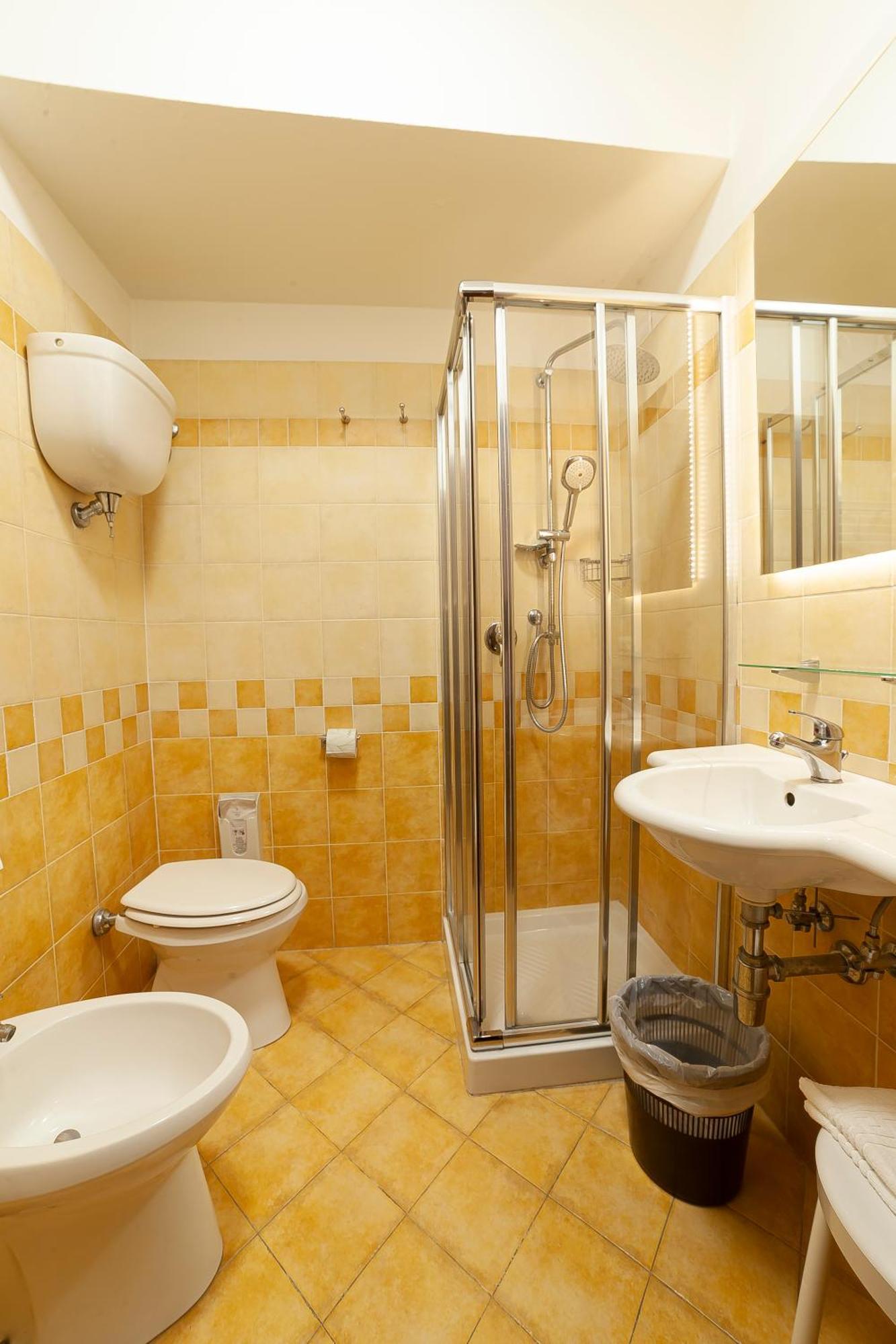 Hotel Pax Ассізі Екстер'єр фото